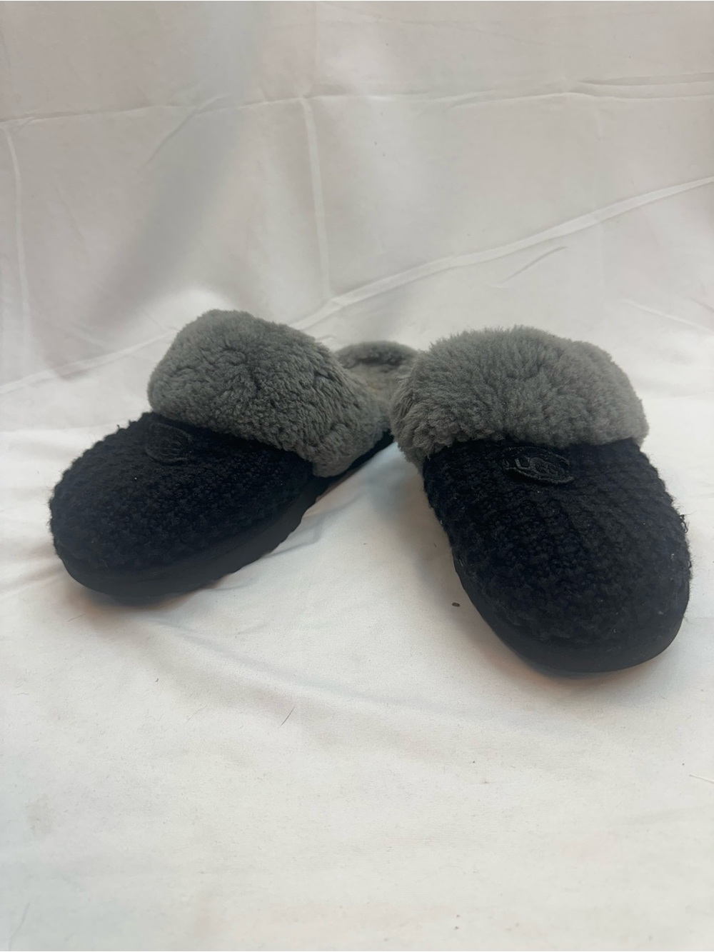 UGG Black Knit Slip-On Slippers with Gray Faux-Sherpa Cuff 10